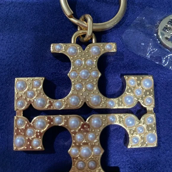 Tory Burch Pearl Key Fob/ Handbag charm. NWT - Picture 2 of 10